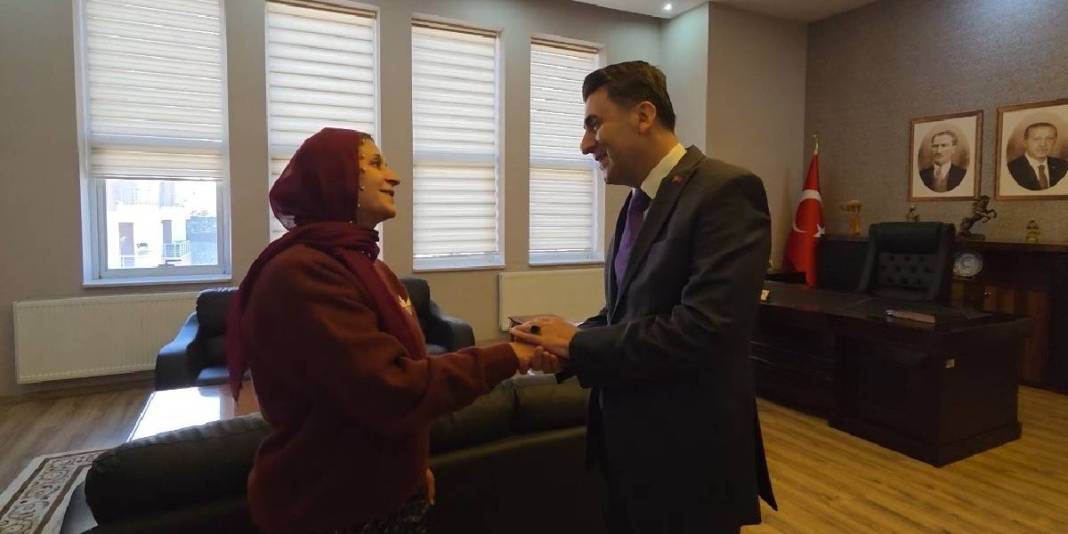 15 yıldır zorlu yollarda: Direksiyon sallayarak geçimini sağlıyor 5